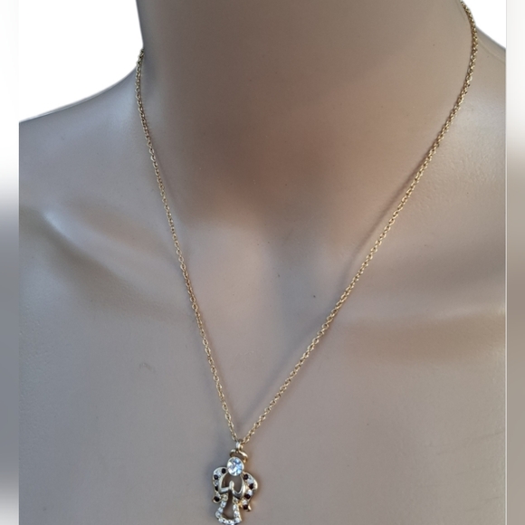 🌟Vintage Danbury Mint Rhinestone Guardian Angel Pendant Necklace - Picture 2 of 5